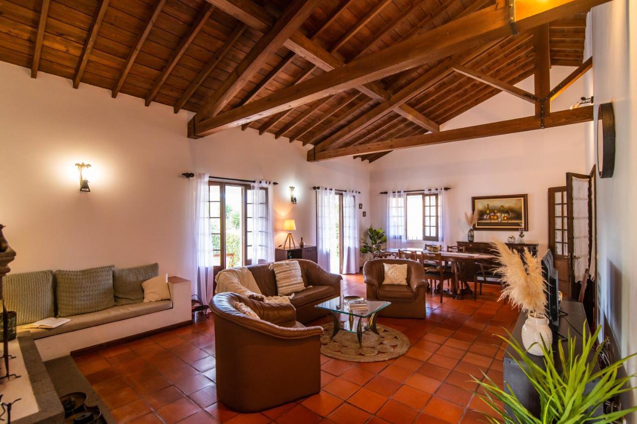 Casa Do Pinheiro With Shared Swimming Pool Villa São Vicente Ferreira Exteriör bild